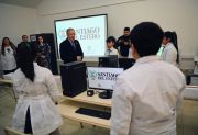 El gobernador Elías Suárez inauguró obras de educación y entregó viviendas sociales: “Pensamos que los derechos de los alumnos tienen que ser igualitarios”