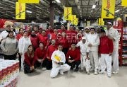 Trabajadores del Híper Libertad se despidieron con una “última foto”