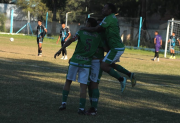 Sportivo Fernández derrotó a Defensores de Forres y llega entonado al clásico