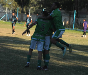 Sportivo Fernández derrotó a Defensores de Forres y llega entonado al clásico