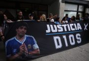Juicio por la muerte de Maradona: uno de los médicos forenses mencionó que el cuerpo presentaba “edemas”
