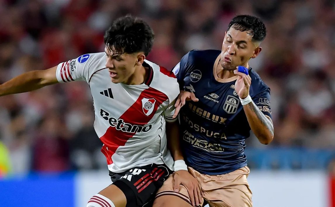 River visita a Carabobo en busca de la primera posición del Grupo H de la Sudamericana