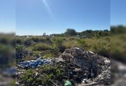 Vecinos de Maco alertan por un enorme basural a cielo abierto