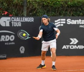 Roland Garros: Trungelliti perdió en cuatro sets frente al ruso Karen Khachanov