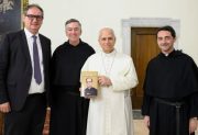 Revelan escritos inéditos de León XIV antes de ser Papa y cuando era parte de la Orden de San Agustín