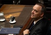 Manuel Adorni recortó $20.000 millones en el programa de Acceso a los Medicamentos