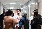 La defensa de la abogada Arce asegura fue engañada por la madre y la novia de Corti, Micaela Basset