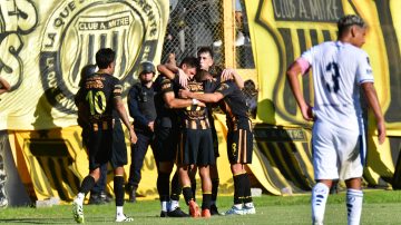 Mitre visita a San Telmo con la ilusión de seguir levantando