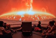 El planetario móvil Gemini llega a La Banda con una propuesta educativa e inmersiva para los chicos