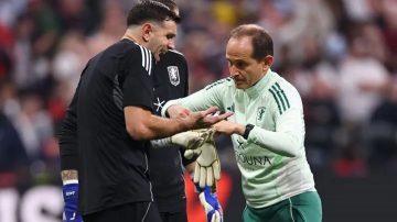 Dibu Martínez sufrió una fractura y ya se conoce el plazo estimado de recuperación