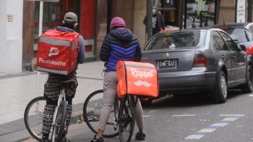 Un informe reveló que cada vez se pueden comprar menos pedidos de delivery