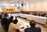 El pro lanzó el manifiesto “próximo paso” con críticas a la gestión y un llamado a la “lealtad verdadera”