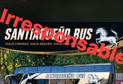 Denunció públicamente al Santiagueño Bus: “Me bajaron en Dora, con mi madre que no camina y mi hija menor”