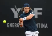 Trungelliti dio el golpe en Roland Garros y va por Khachanov en segunda ronda