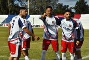 Unión Santiago festejó ante Comercio y sigue prendido arriba