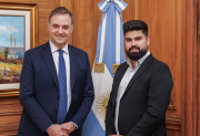 Adorni presentó a Fabián Fernández como el nuevo Secretario de Comunicación y Prensa