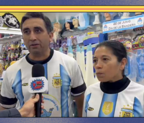 Arranca el Mundial y Santiago ya se viste de celeste y blanco: crecen las ventas de camisetas, gorras y cotillón