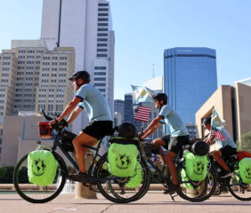 Tres amigos pedalearon 17.000 kilómetros en 9 meses por América para acompañar a la Selección Argentina en el Mundial