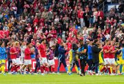 Eriksen se desplomó en un amistoso y el partido fue suspendido