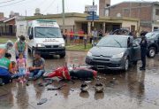 Las Termas: violento choque entre un auto y una moto dejó a dos menores heridos