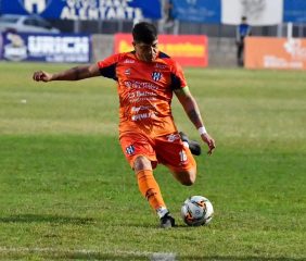 Sarmiento visita a Juventud Antoniana con el objetivo de seguir en racha