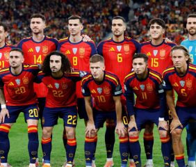 En vivo: España enfrenta a Arabia Saudita con la obligación de ganar por el Grupo H