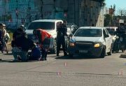 Una mujer terminó lesionada tras un accidente en Av. Lugones