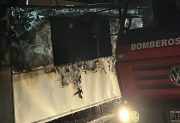 VIDEO | Explotó una garrafa en un carro de comidas y lo perdieron todo: “Hicimos cuatro pasos y explotó”