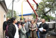 La intendente Norma Fuentes recorrió la estación de carga de la línea de colectivos eléctricos