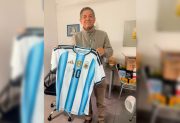 El Santuario Mama Antula recibió una camiseta de la Selección con la firma de Lionel Messi