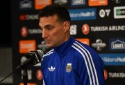 Lionel Scaloni no se apresura con el reemplazo de Leonardo Balerdi