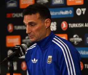 Lionel Scaloni no se apresura con el reemplazo de Leonardo Balerdi