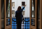 La Justicia rechazó flexibilizar la prisión domiciliaria de Cristina Kirchner y mantendrá la tobillera electrónica