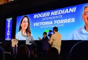 Roger Nediani lanzó su campaña por la reelección en La Banda con Victoria Torres como compañera de fórmula
