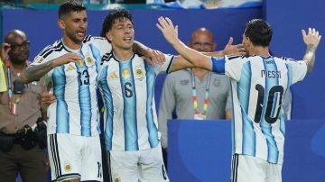 VIDEO: Argentina golpeó en el inicio del tiempo extra con un gol de Lisandro Martínez