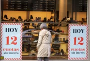 Ventas minoristas: el Mundial y el aguinaldo le dieron un respiro a los comercios