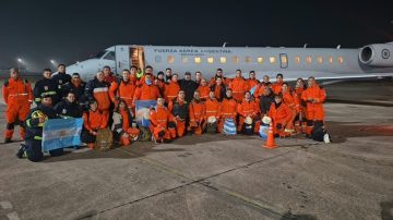 Brigadistas argentinos viajan a Venezuela para relevar a los rescatistas que trabajan tras los terremotos