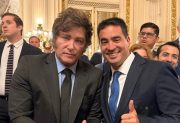 El nuevo vocero presidencial se tomó un “finde” extra largo en su primer semana