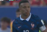 Se entendió todo, Kylian: el insulto en español de Mbappé a un jugador de Paraguay
