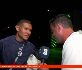 Cáceres reveló la insólita frase que le dijo Mbappé: “Me preguntó si le quería dar un beso”