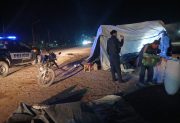 Tras una pelea, desalojaron una carpa ilegal ubicada a la vera de la ruta 92