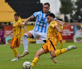 EN VIVO: Mitre quiere extender su buen momento ante Almirante Brown