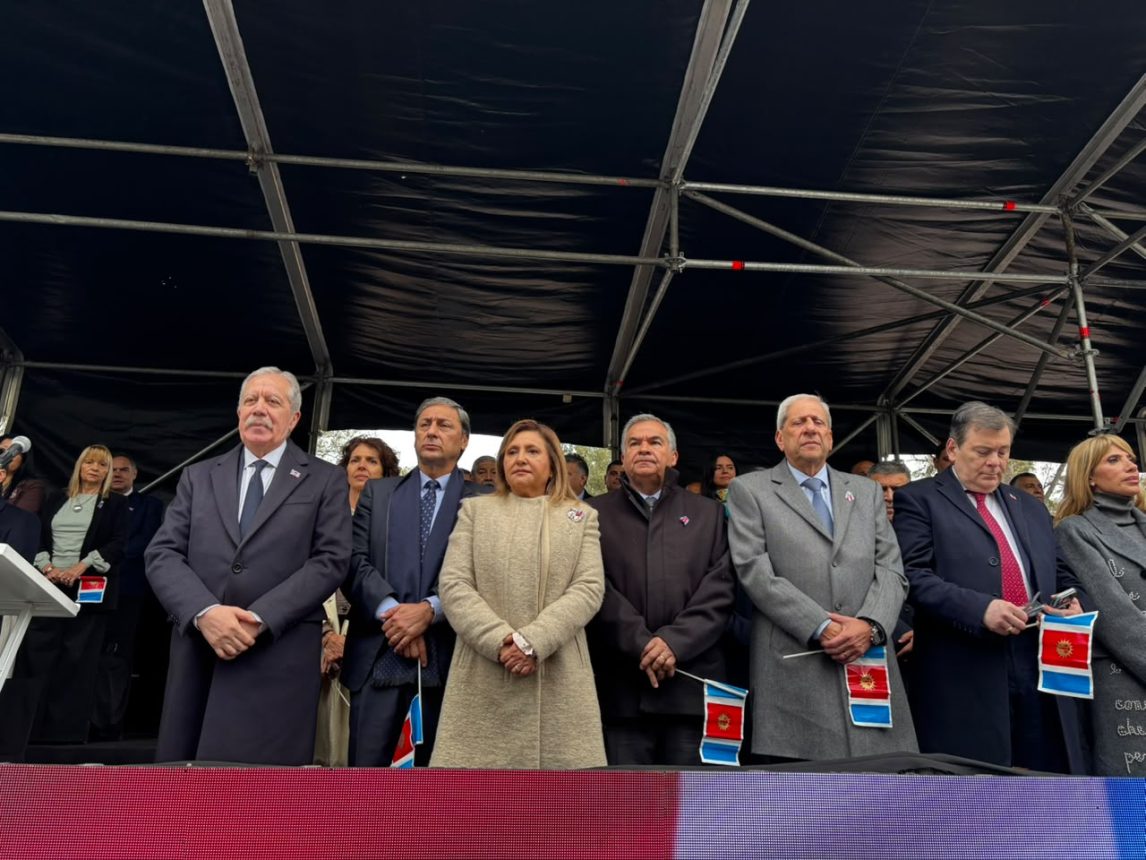 EN VIVO | Empezó el Desfile Cívico Militar por el 473° aniversario de la Madre de Ciudades