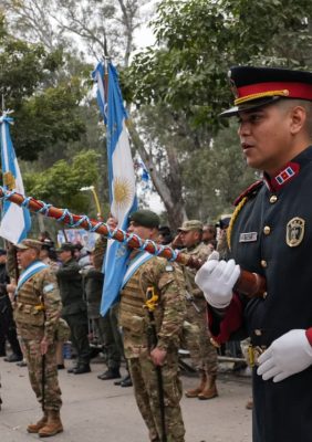 Acto y desfile cívico militar por el 473° Aniversario de la Madre de Ciudades
