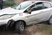 Conductor embistió el cordón cuneta; iba ebrio, sin carnet y con el seguro vencido
