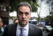 Manuel Adorni oficializó su renuncia al directorio de YPF