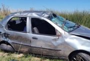 Enfermera protagonizó un violento vuelco en un camino vecinal cuando se dirigía a su trabajo