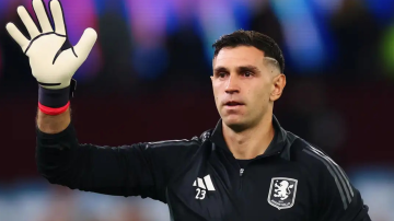 Se frenó la llegada del Dibu Martínez a Juventus: Aston Villa rechazó la oferta