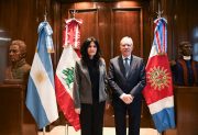El gobernador Elías Suárez recibió la visita de la embajadora de la República Libanesa