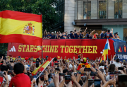España celebra el título mundial: una multitud recibió a los campeones en Madrid